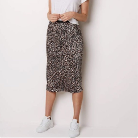 Victoria’s Secret Leopard Print Slip Skirt - Picture 1 of 6